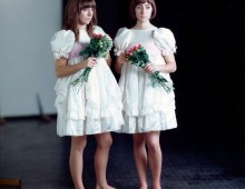 Hannah and Amy Buckley